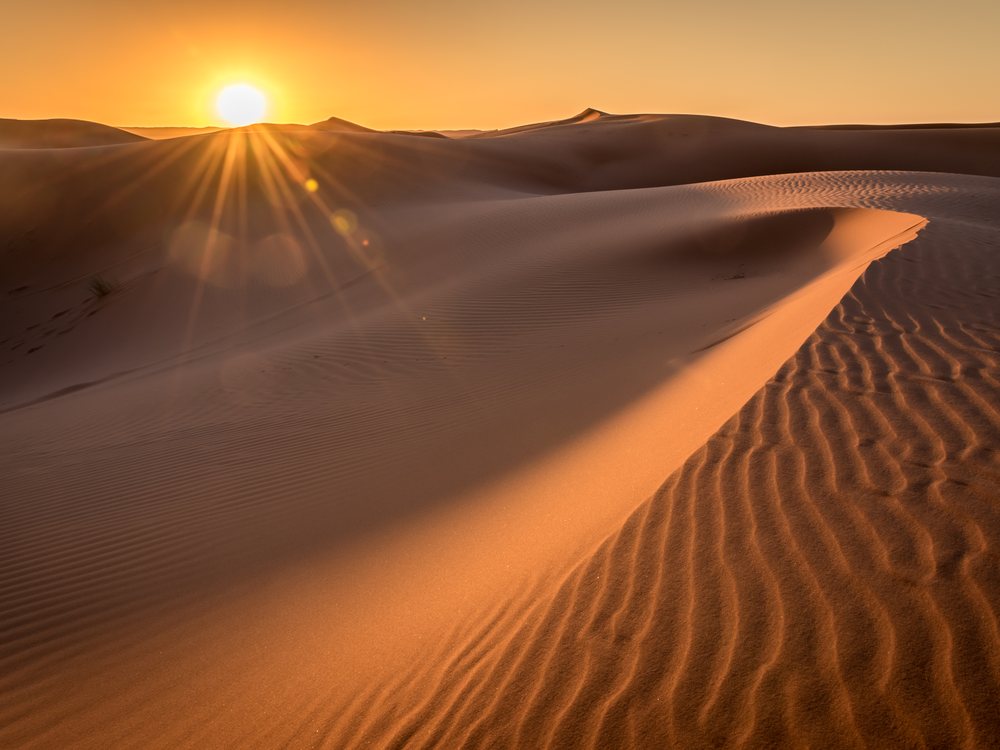Amanecer sobre las dunas del Erg Chebbi